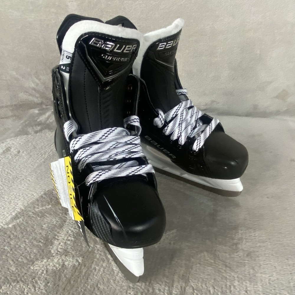 Bauer Matrix Supreme Hockey Skates Juniors Size 5 Fit 2 Black Composite NEW